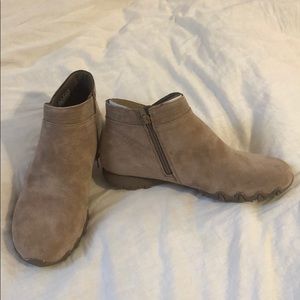 Sketchers Memory Foam